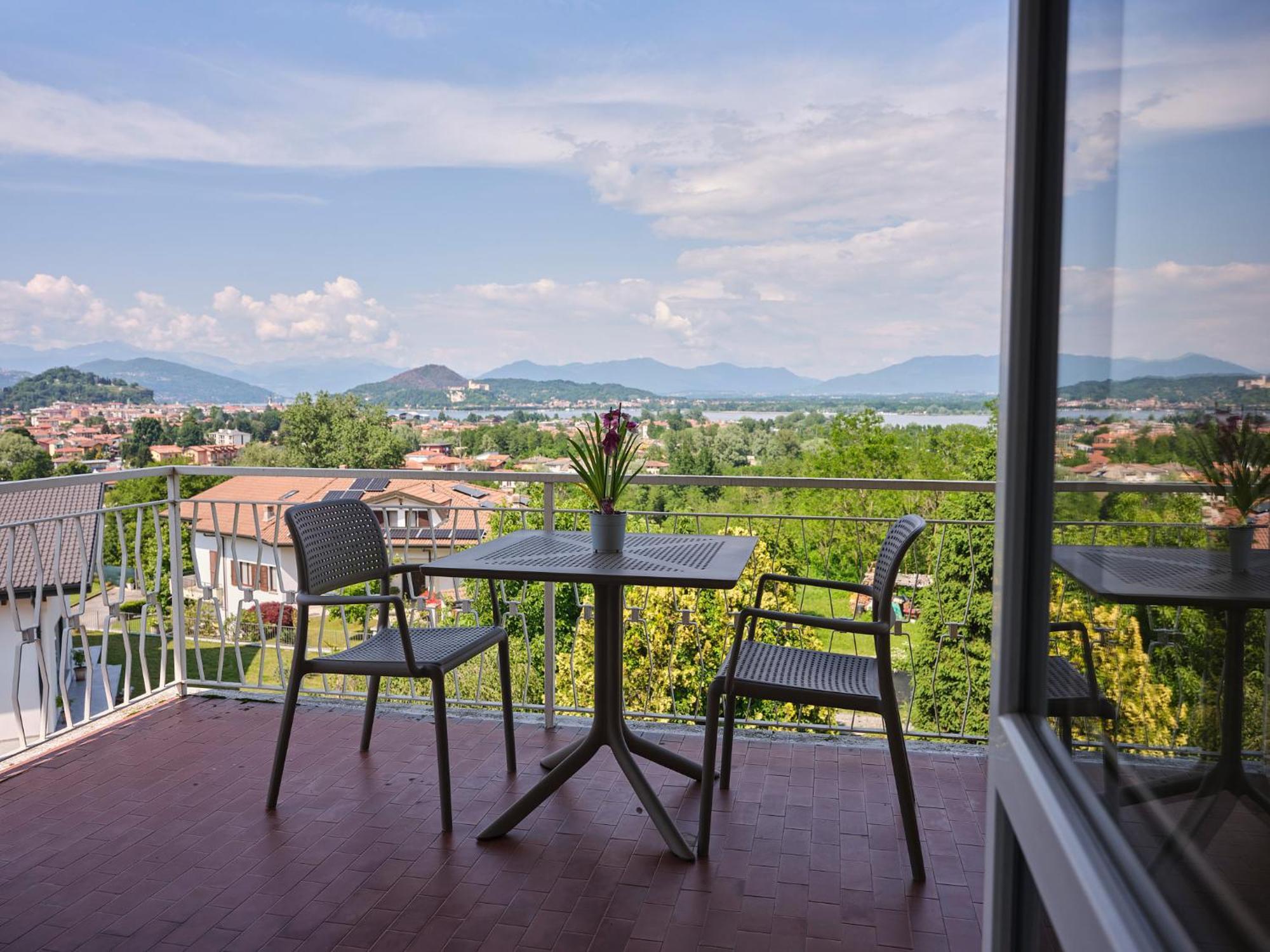 Casa Ierardi - Appartamento Arona Bellavista Dış mekan fotoğraf