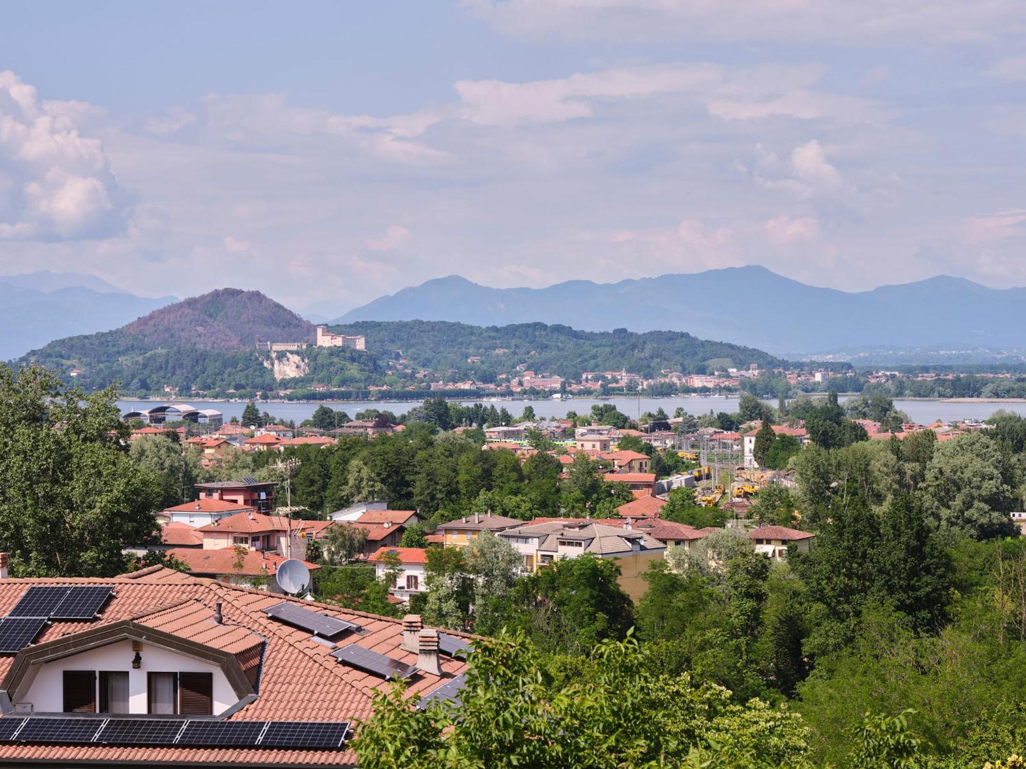 Casa Ierardi - Appartamento Arona Bellavista Dış mekan fotoğraf